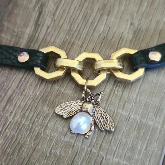 Leather bee bracelet belt new - Picture 4 of 8